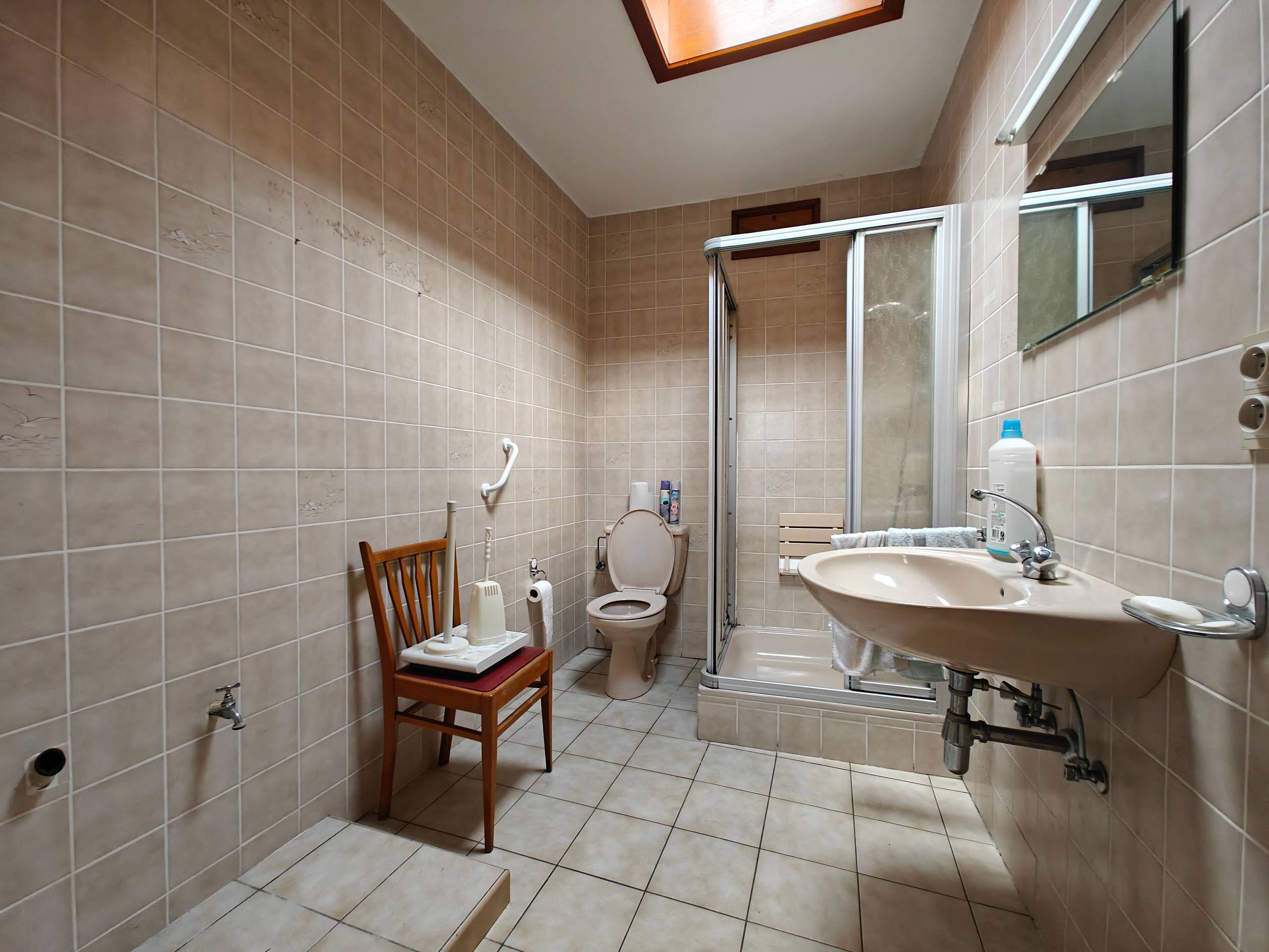 Te renoveren woning met zonnige tuin in Pollinkhove - foto 5