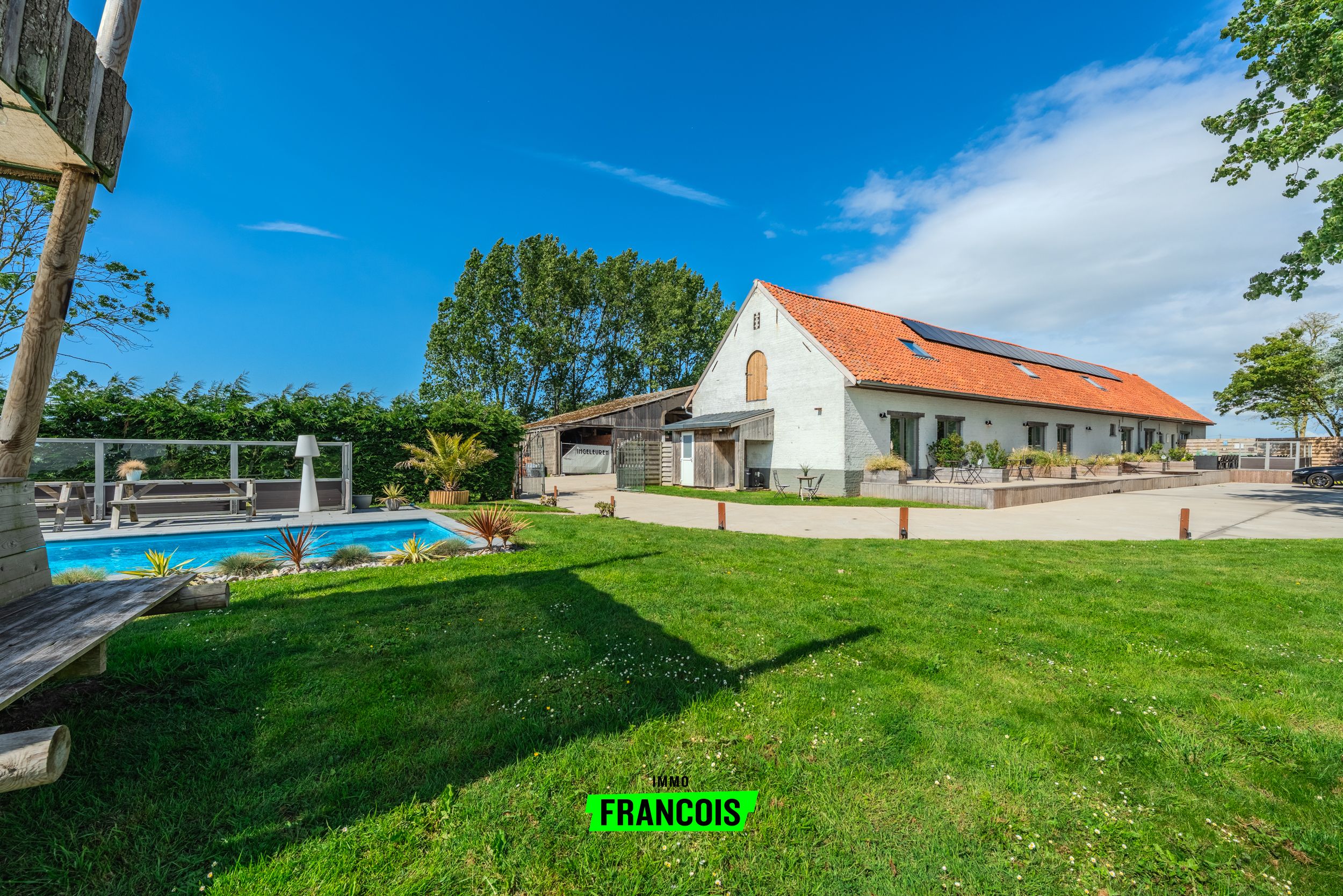 Unieke eigendom met woning en B&B op 7.584 m² - foto 4