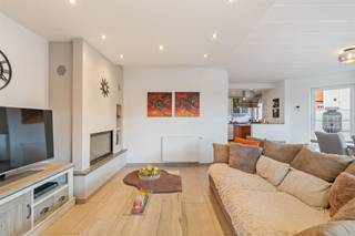 Perfect onderhouden gelijkvloers appartement met 2 slaapkamers en ruime tuin met carport en berging te Heusden. Belangrijkste troeven:- Centrale...