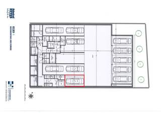 Makkelijk bereikbare garagebox te koop in het nieuwbouwproject Admiral Keyes te Zeebrugge-badLengte: 540Breedte: 305Garagebox 13: grondwaarde €...