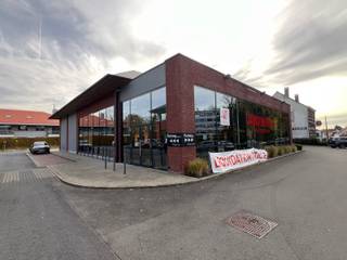 Commercial for rent in Waterloo