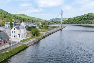 ZELDZAME OPPORTUNITEIT in Hastière - Te renoveren Maison de maître met adembenemend uitzicht over de Meuse! We Invest Ciney Haute-Meuse...