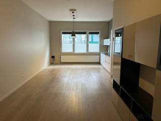 Gezellig gelijkvloers appartement met 2 slaapkamers en koertje te huur in het centrum van AntwerpenHet appartement is rustig gelegen in het hartje...