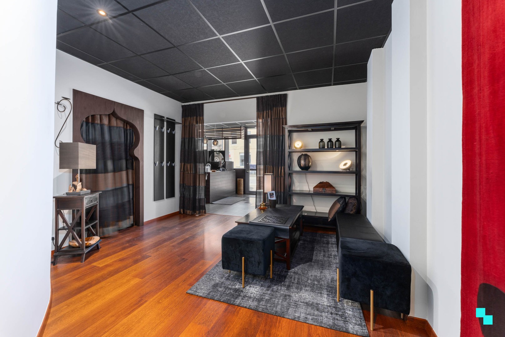 Commercieel pand met woonst en parking te Roeselare - photo 5