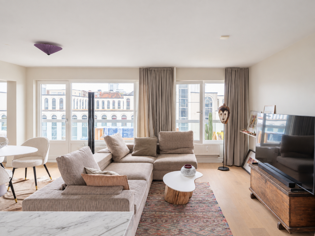 Toplocatie aan de Kouter. Wonen aan het water in een aangenaam appartement met terras. - foto 4