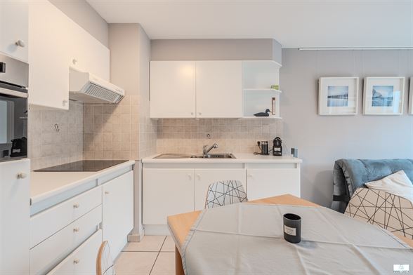 Instapklare studio met zijdelings zeezicht - foto 2