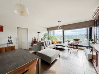 EXCLUSIEF PENTHOUSE gelegen op de VIJFDE VERDIEPING van een RECENTE RESIDENTIE. Het appartement biedt een UNIEK UITZICHT op de SCHELDE en ligt...