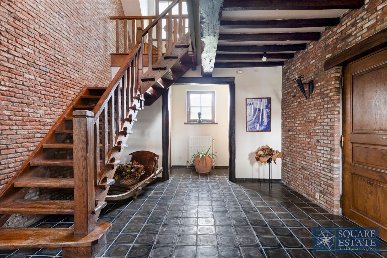 Charmant huis op een perceel van 1,17 hectare, met stal - foto 3