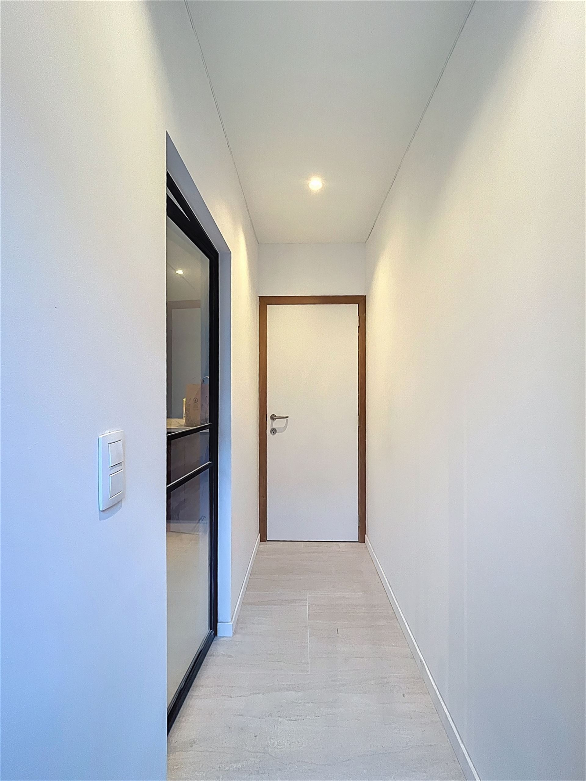 Volledig gerenoveerde rijwoning - foto 2