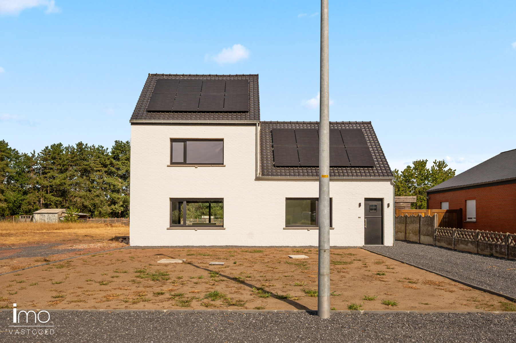 Volledige gerenoveerde woning op een zeer rustige locatie. - foto 2