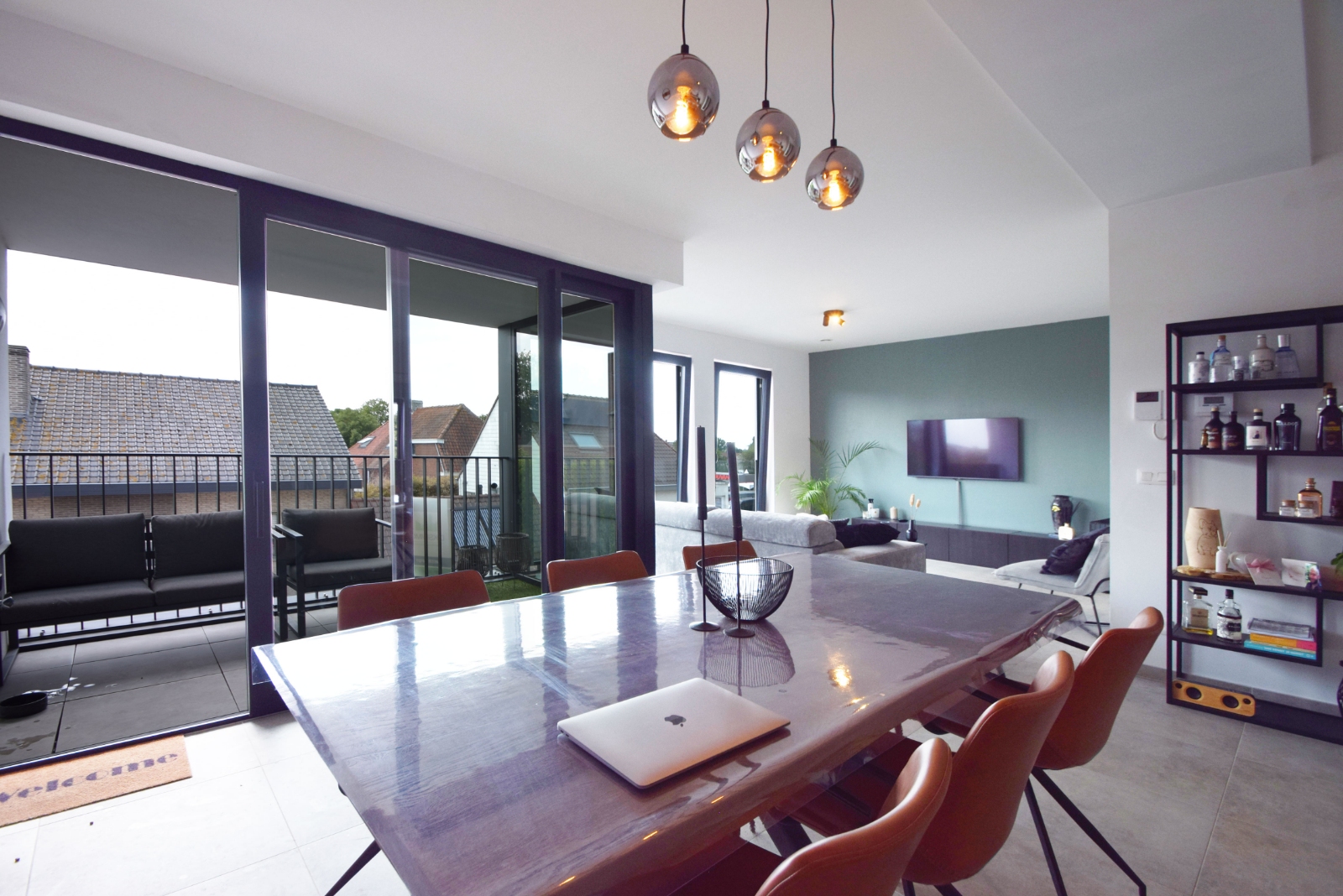 Makkelijk bereikbaar appartement met 2 slaapkamers vlakbij het centrum - foto 3