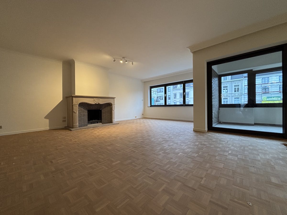 FOR RENT: spacious 2 bedroom apartment in Hasselt - photo 2