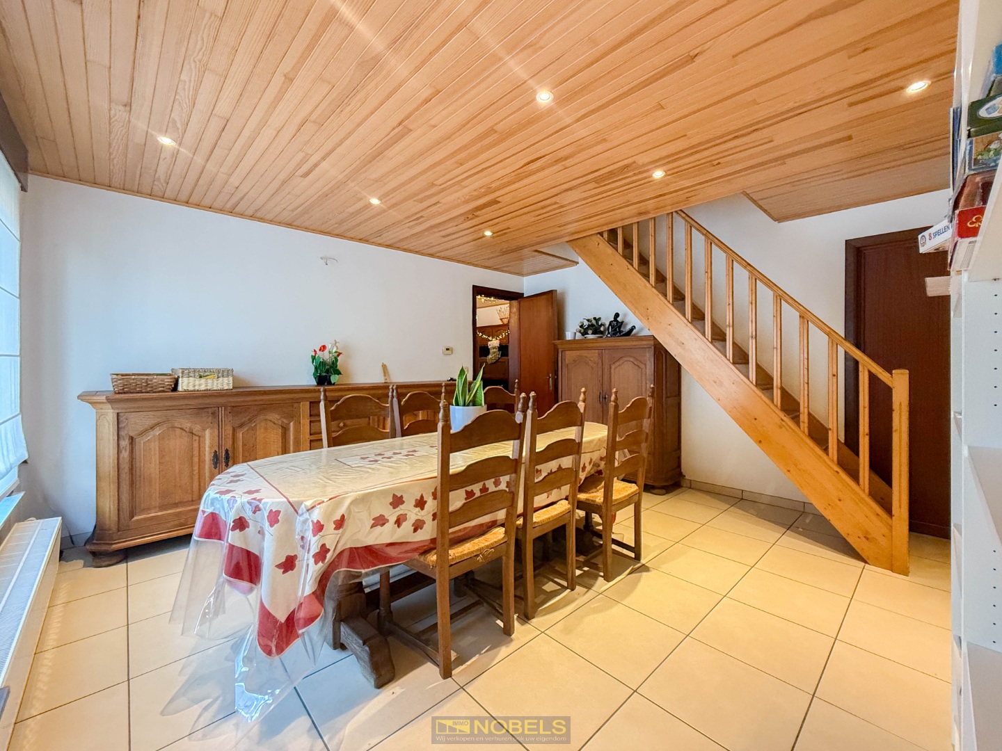 Te koop, verrassend ruime woning met garage en zuidgerichte tuin te Geraardsbergen - foto 5