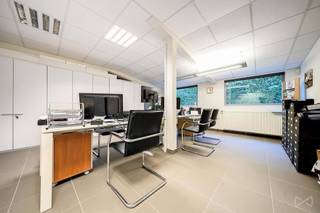 Commercial for rent in Nandrin