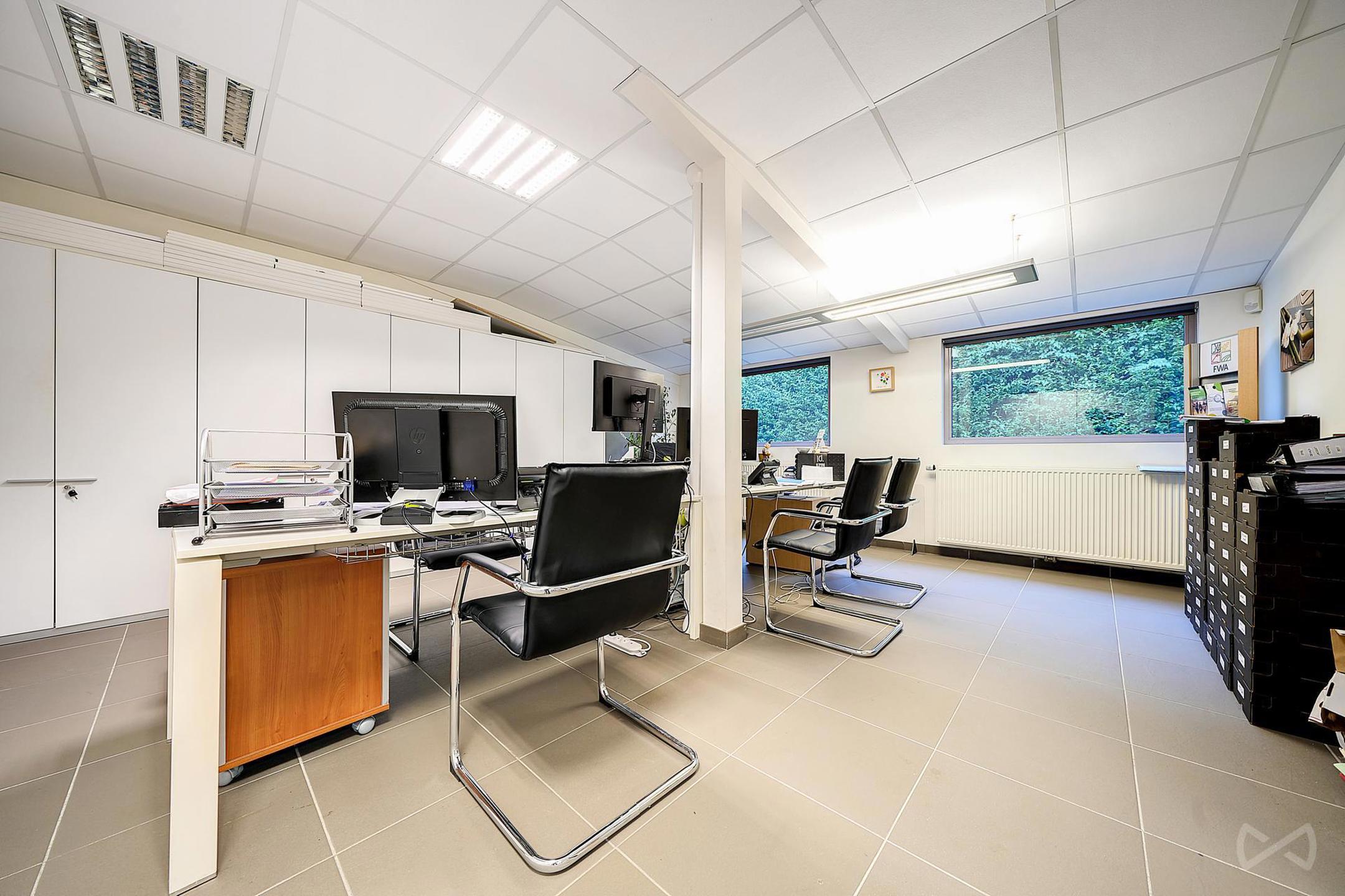 Commercial à louer à Nandrin - photo 3