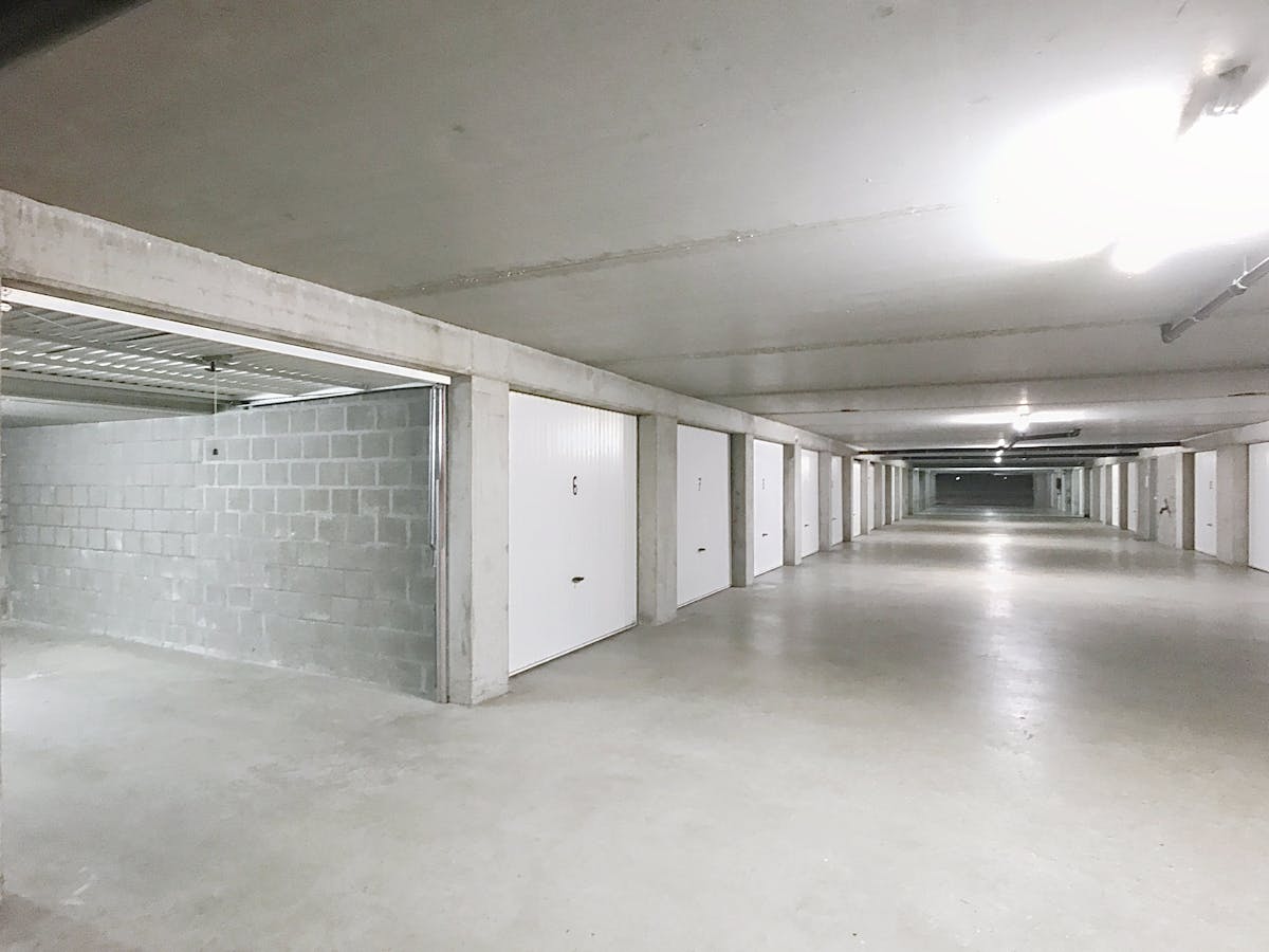 Goedgelegen garagebox te koop te Duinenweg in Middelkerke! - foto 4