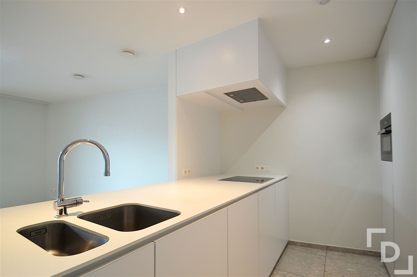 Prachtig afgewerkt appartement op de Grote Markt in Poperinge. - foto 3