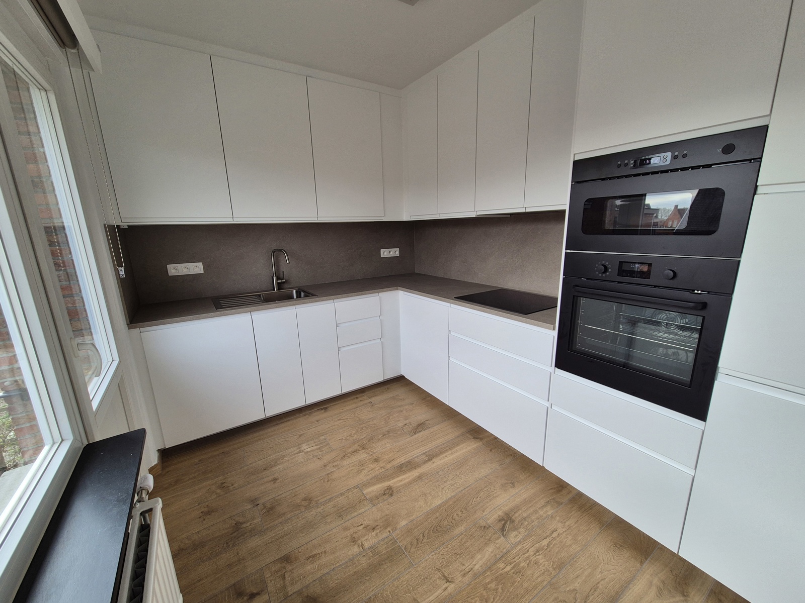 Prachtig, rustig gelegen en gerenoveerd appartement in Geel - foto 4