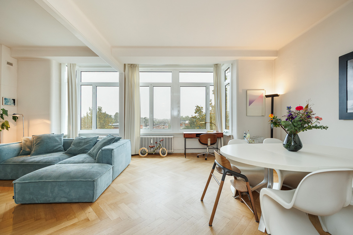 Ruim en lichtrijk art-decoappartement met terras, vlakbij Te Boelaerpark – Berchem - foto 5