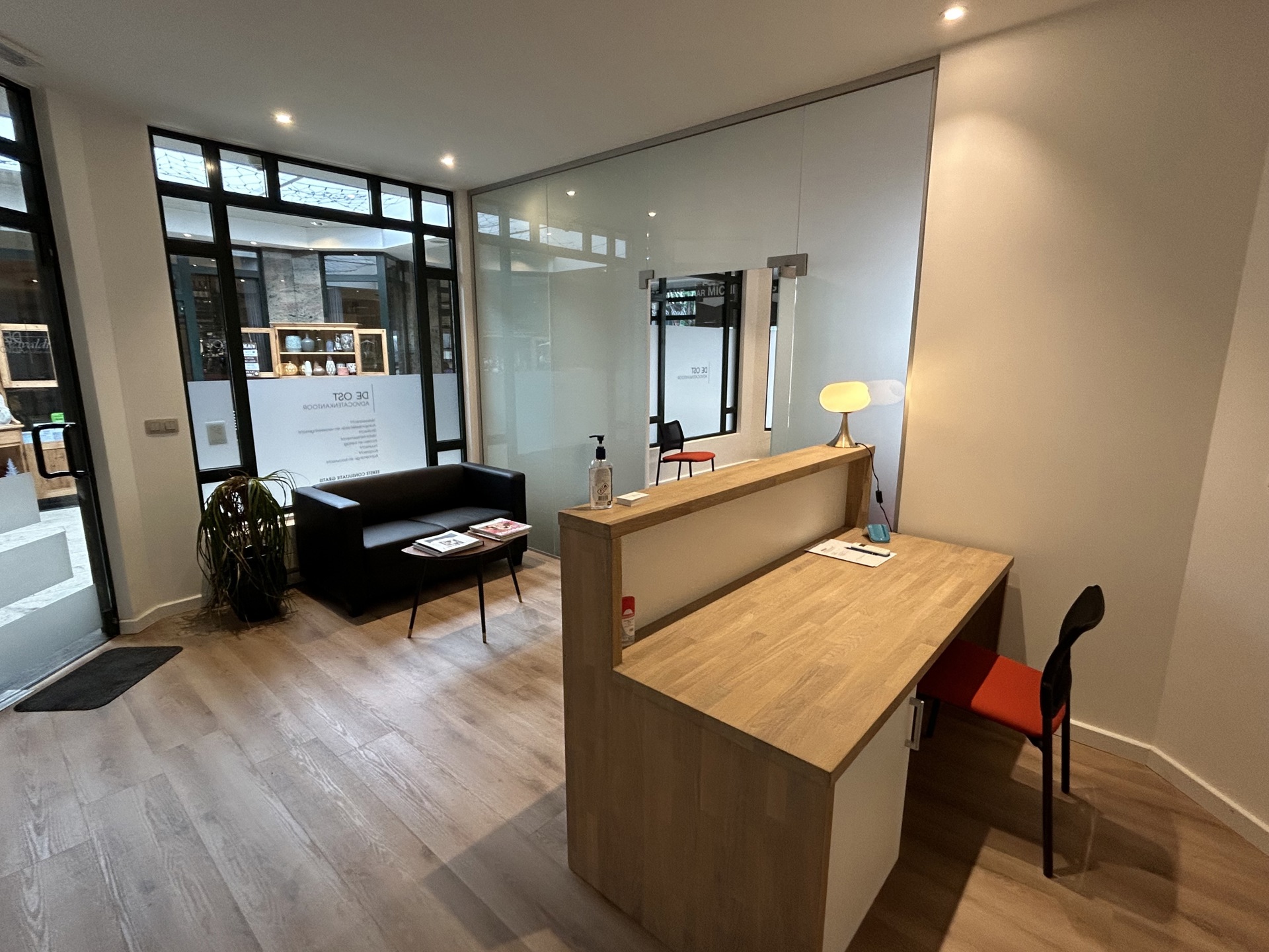 Instapklare kantoorruimte met veel passage in LOMMEL - foto 5