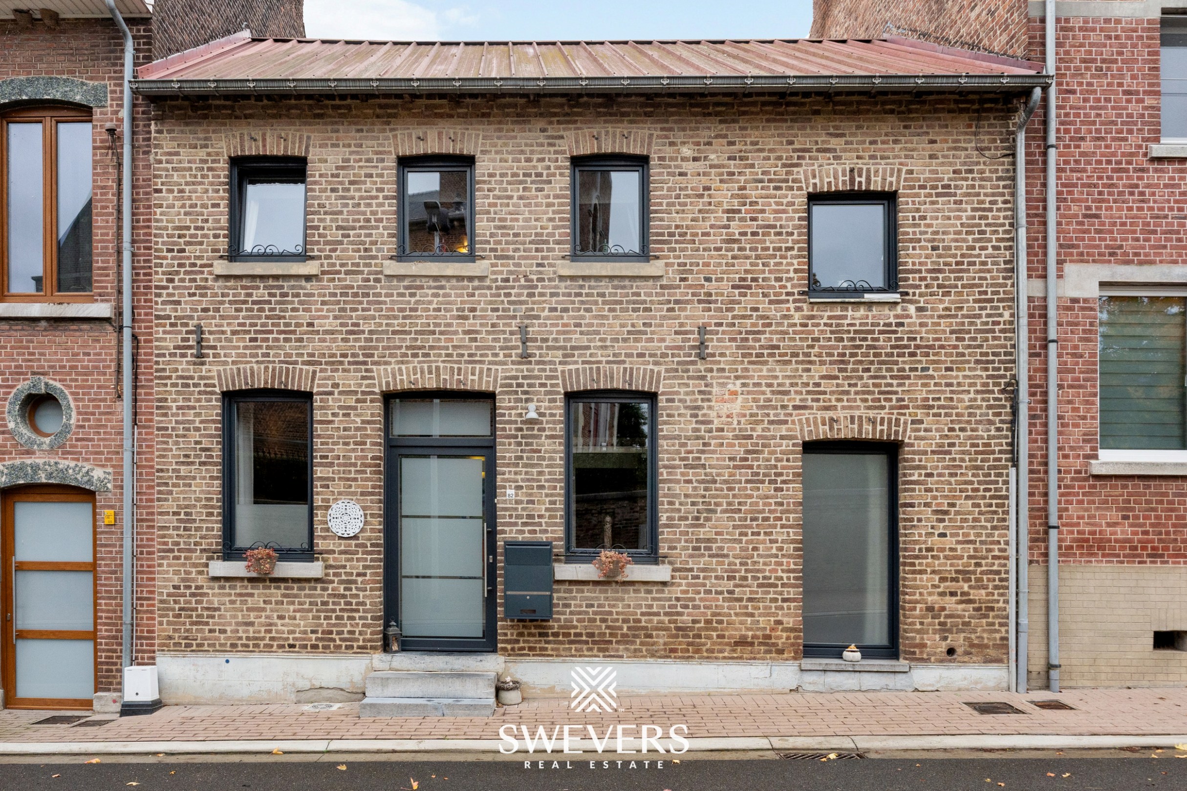 Instapklare, charmante rijwoning met terras in het groene Jesseren - foto 1