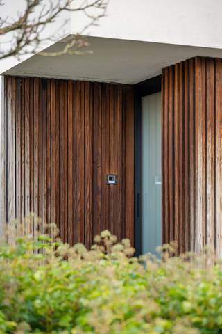 Stijlvol wonen en werken in een energiezuinige droomvillaOntdek deze strakke, moderne villa, een toonbeeld van architecturale perfectie waar luxe en...