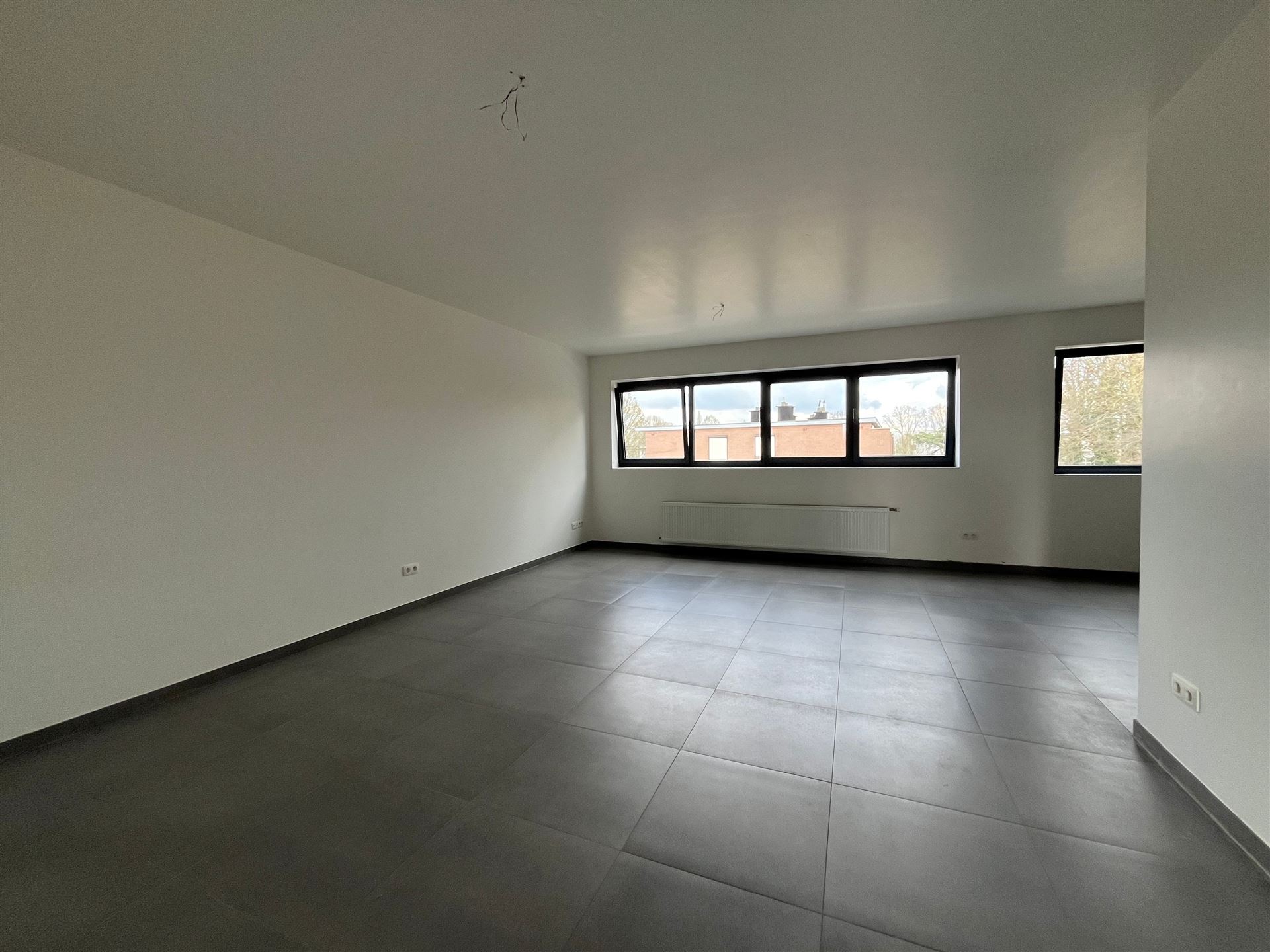 Modern appartement met 2 slk en aangenaam terras - foto 3