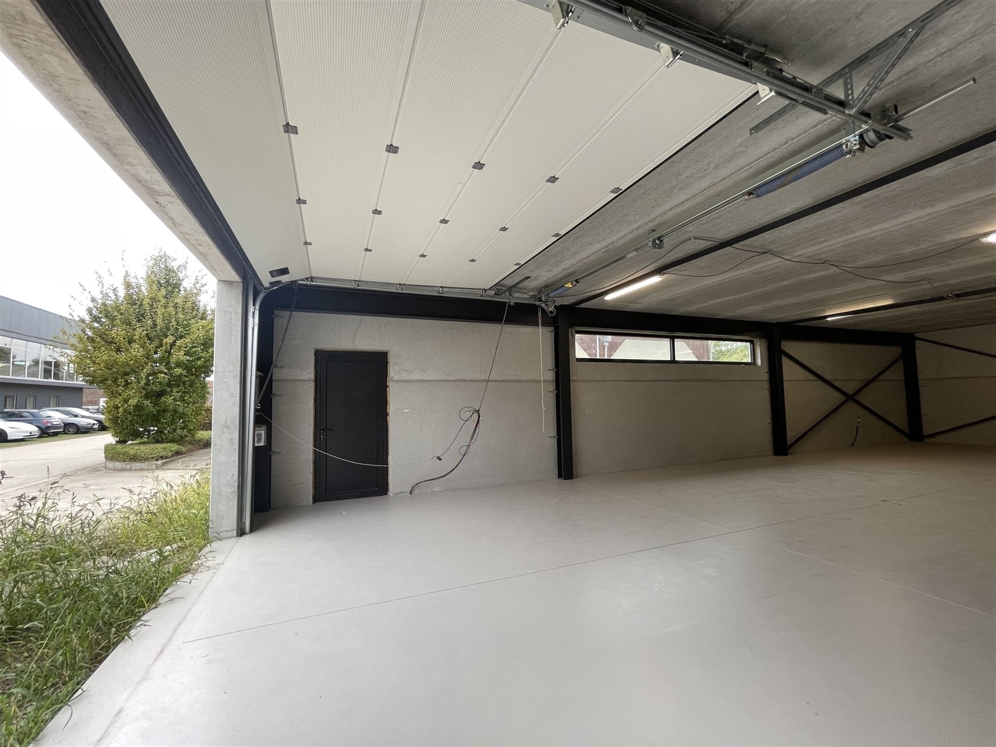 Commercial for rent in Boom - photo 1