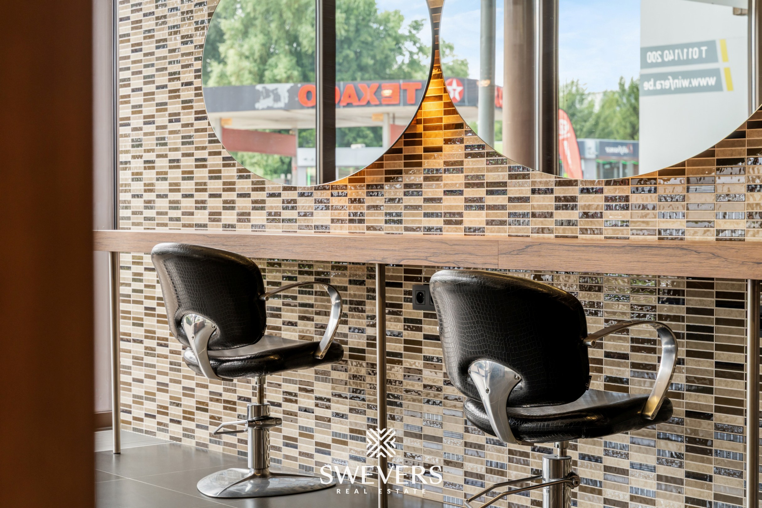 Instapklare winkelruimte met uitstekende visibiliteit op toplocatie in Hasselt - foto 4