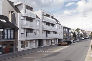 Dit knap nieuwbouwappartement is gelegen op de eerste verdieping van nieuwbouwresidentie Perla, op een boogscheut van winkels, openbaar...
