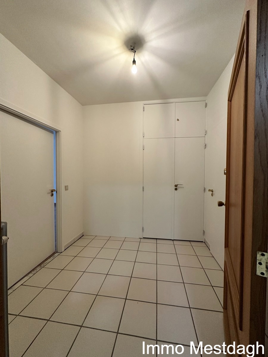 Royaal appartement met garagebox en zicht op de Schaffense Poort. - foto 4