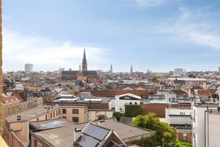 NIEUWBOUW PENTHOUSE MET 2 TERRASSEN IN ANTWERPEN Residentie John Martin is gelegen in de Tulpstraat/Klamperstraat te 2060 Antwerpen. De naam van de...