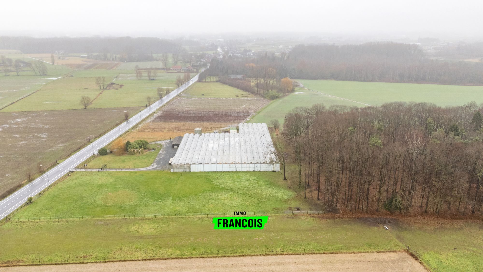 Agrarische eigendom met chalet, serres en landbouwpotentieel in Wetteren - foto 3