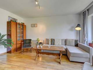 Optimaal gelegen appartement – Sint-Lambrechts-Woluwe. Rustig en groen, nabij Metro Roodebeek en Vandervelde, supermarkten en Woluwe Shopping...