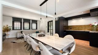 Maison exclusive avec 5 chambres et terrasse dans le château de caractère ‘Witte Duivenhof’ – KnokkeMaison élégante, située dans le domaine charmant...