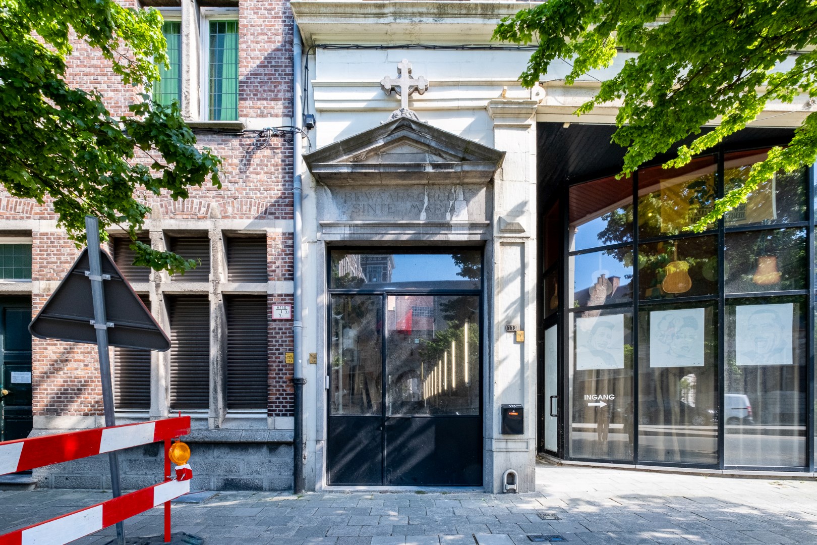 Commercial à louer à Anvers - photo 1