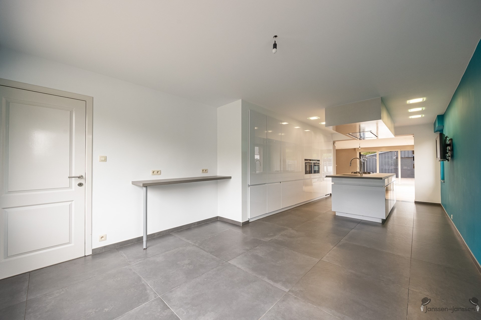 gerenoveerde woning met ruim magazijn  - foto 5