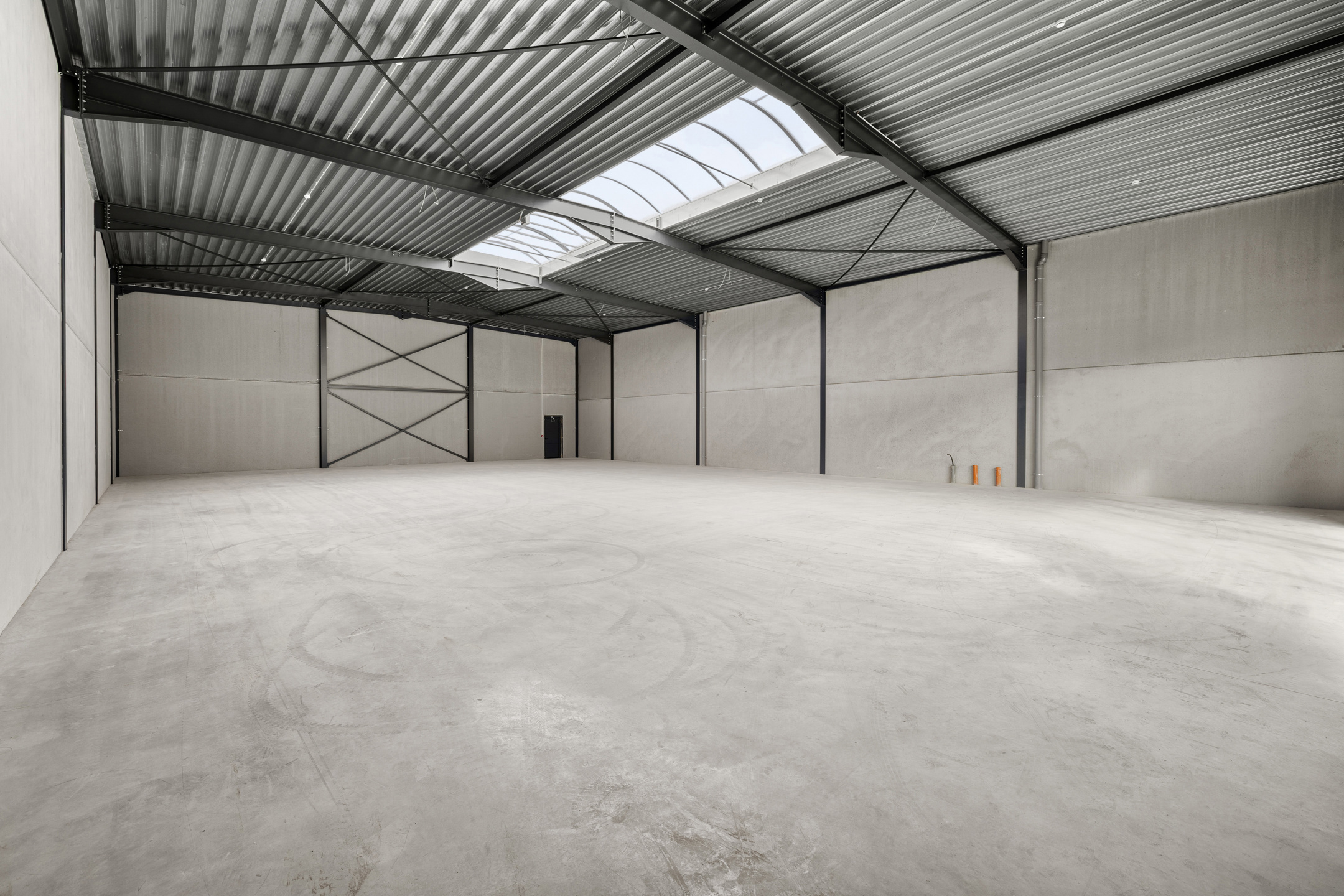 Nieuwe KMO-unit te koop met een opp van 1.100m2! - foto 2