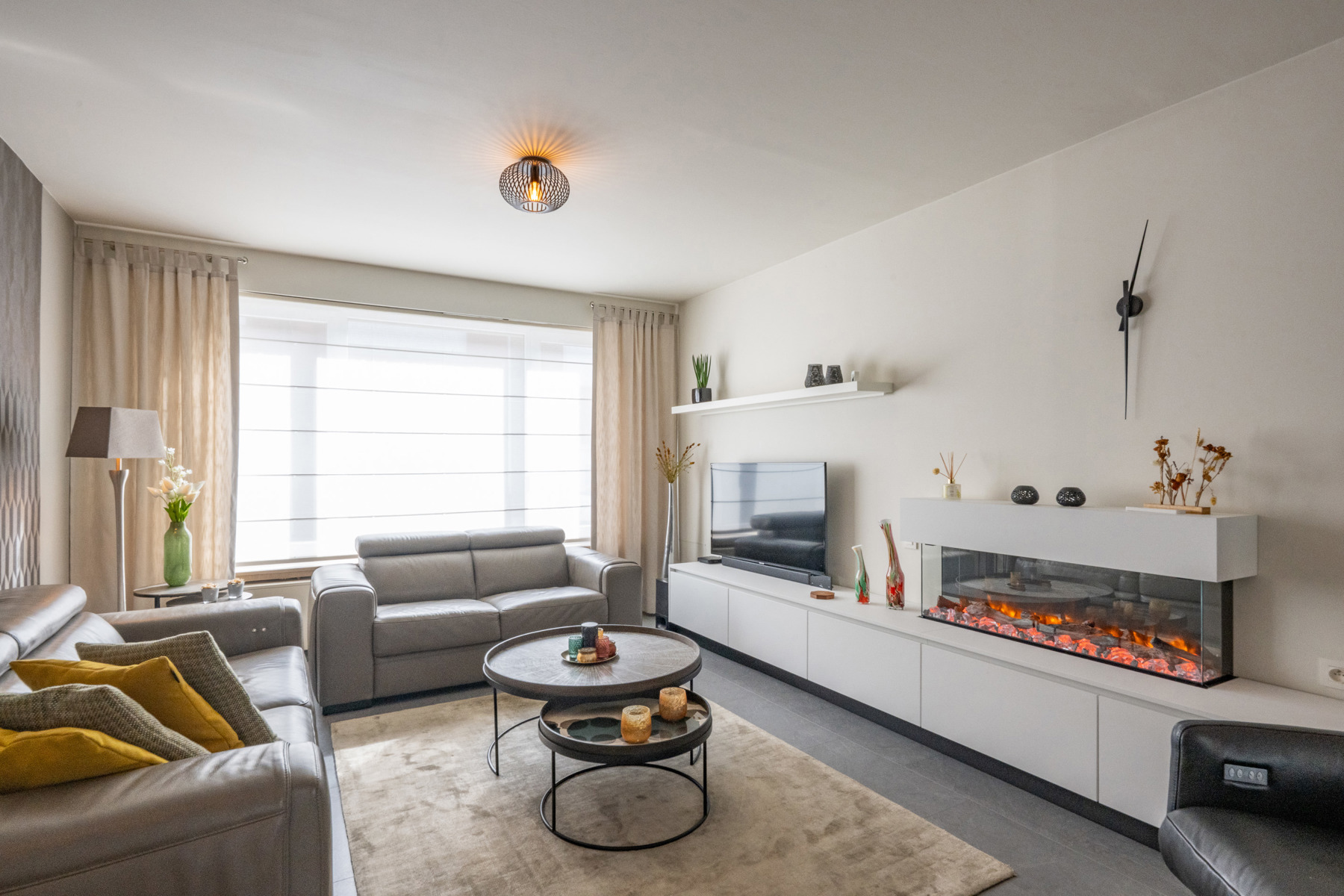 RUIME WONING MET 4 SLPKS & GARAGE - foto 2