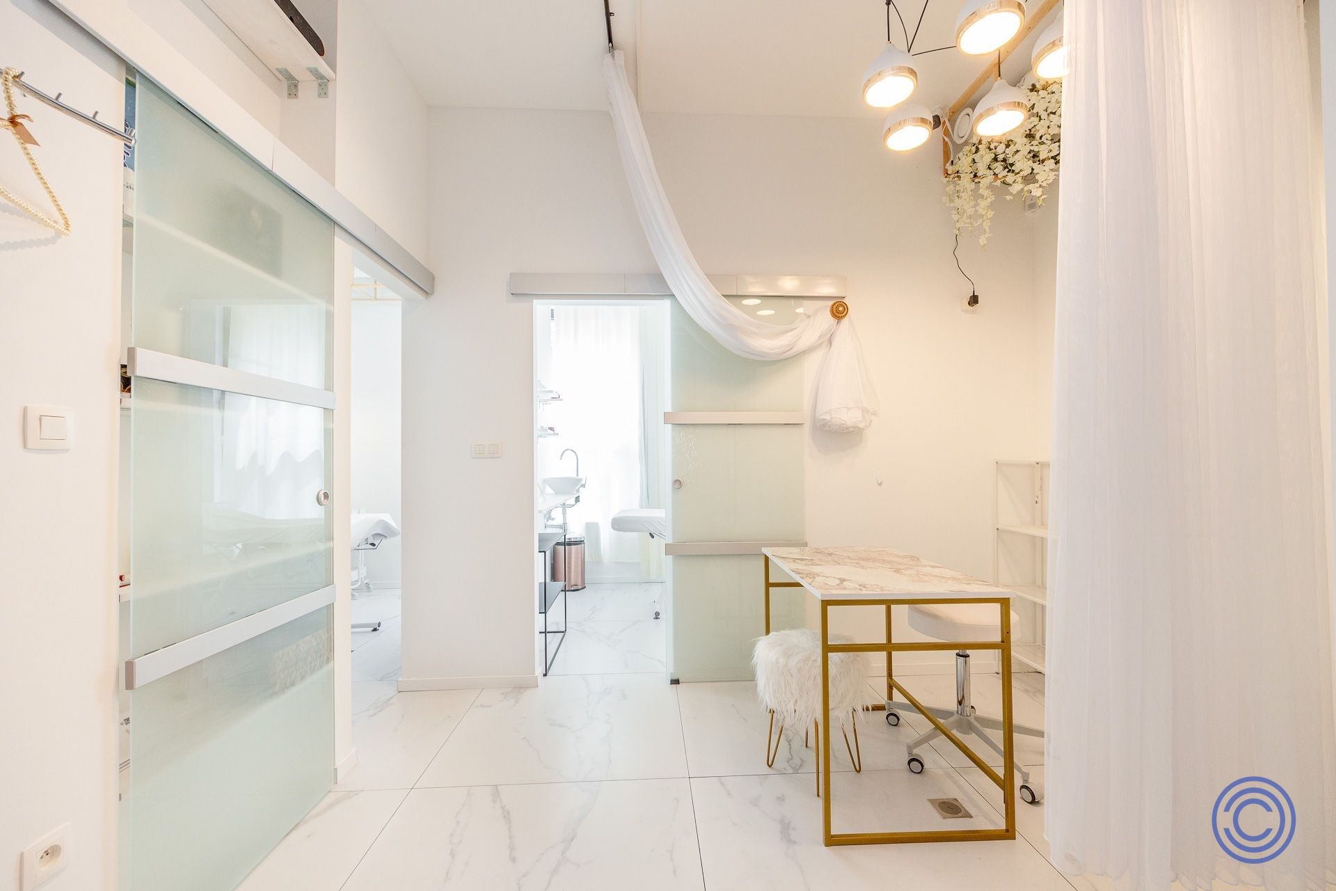 Instapklaar luxe schoonheidssalon met actief klantenbestand - foto 2