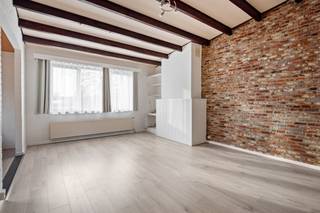 Appartement gelegen vlakbij het centrum van Balen, op loopafstand van de winkels. Dit appartement situeert zich op de 1ste verdieping. Het...