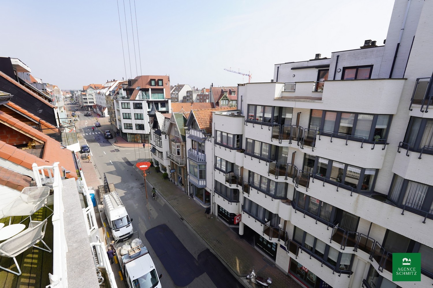 Mooi appartement met 1 slaapkamer gelegen aan de kruising van de Zoutelaan met de Lippenslaan. - foto 4