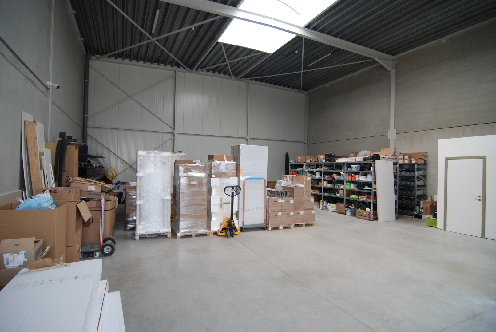 Te huur I KMO Unit, 221 m², op industriegebied Genk-Zuid - photo 5