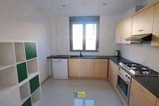 In hartje Schoten bevindt zich deze charmante woning in een woonwijk op wandelafstand van het centrum en nabij Schoten Vaart.De woning beschikt over...