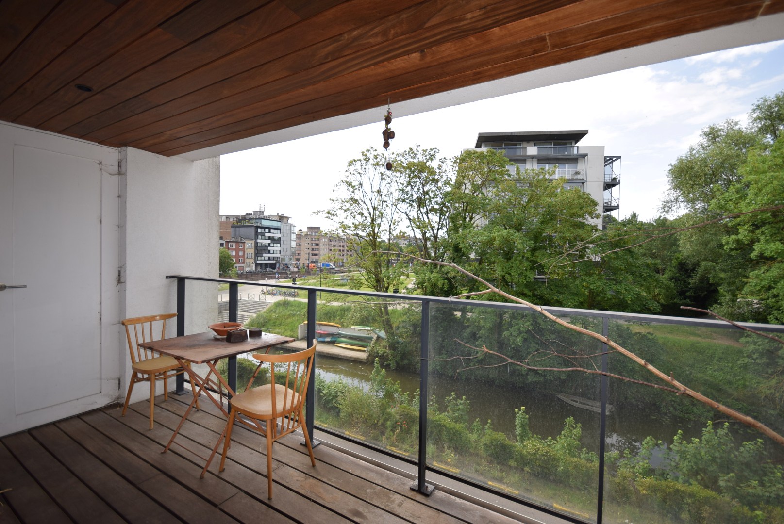 Modern appartement aan de Leiekaai in Gent - foto 3