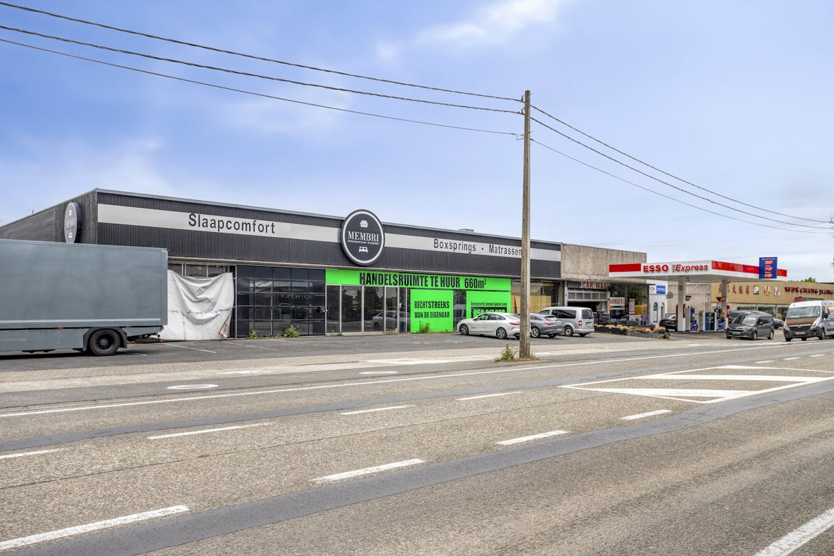 Propriété polyvalente sur un site commercial à Hooglede - photo 1