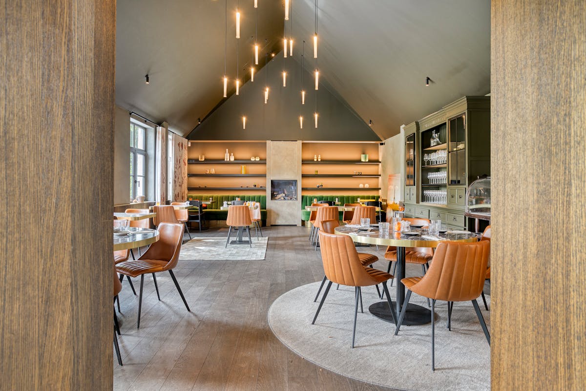 Luxe horecapand met woning en parking in Oostduinkerke - foto 5
