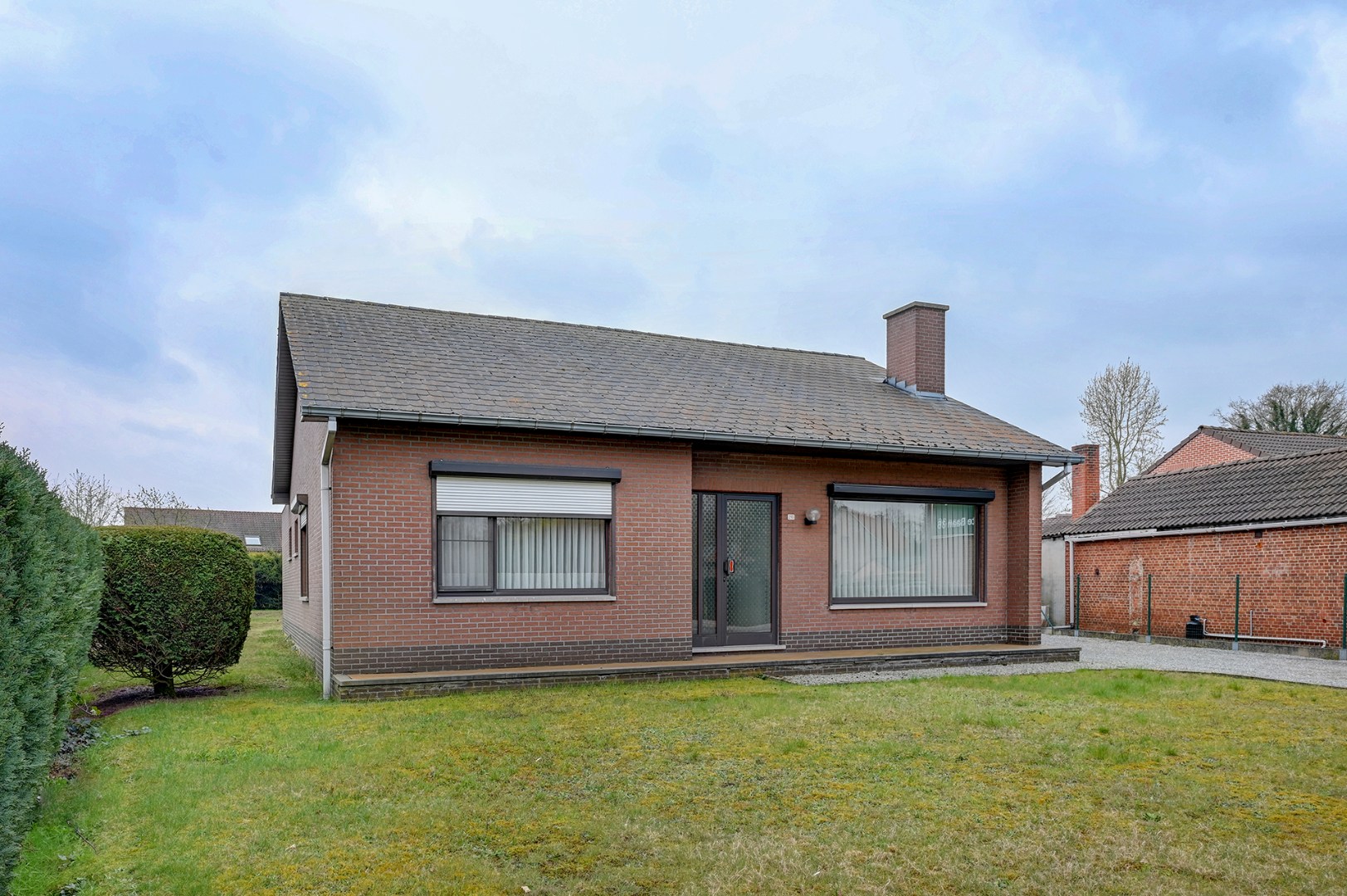 Gelijkvloers huis met drie slaapkamers - foto 3