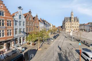 Welkom in het hart van Oudenaarde! Op deze uitzonderlijke locatie temidden het centrum van Oudenaarde met een prachtig zicht over de Markt, treffen...