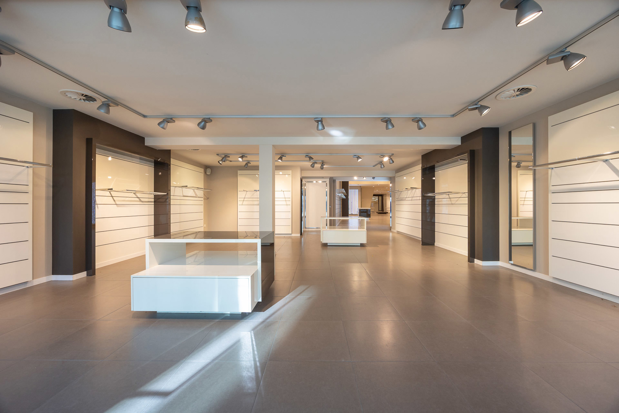 Prachtig handelspand in dé winkelstraat van Herentals - foto 3